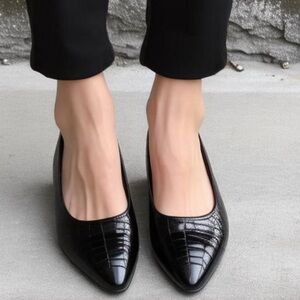 Corso Como Black Faux Reptile Leather Flats Size 9M